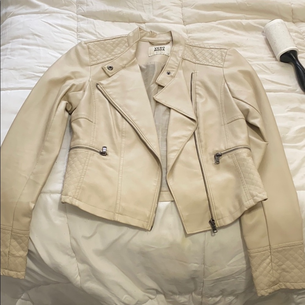 Vero Moda Leather Jacket**ADD to ANY Bundle for 5$